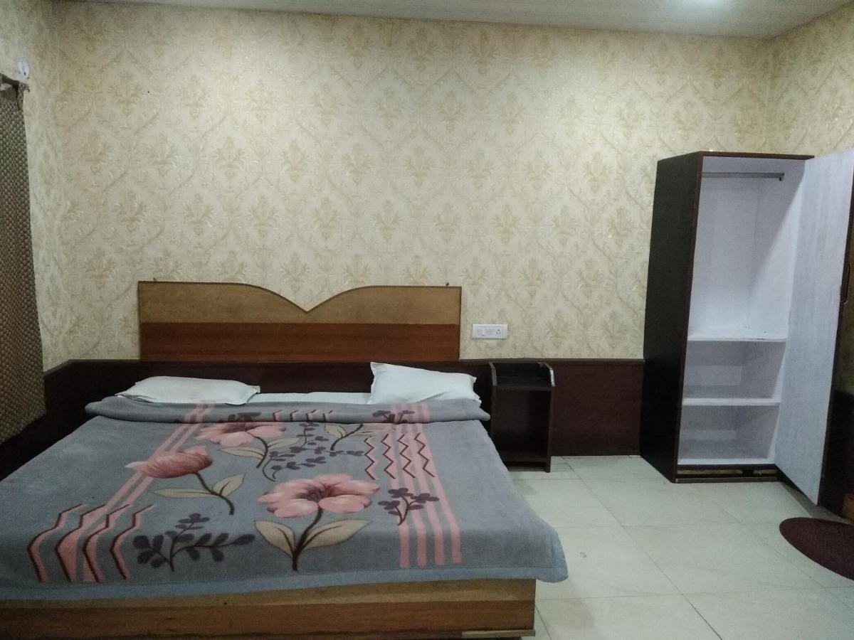 Hotel Neelam Raj Nainital Exterior foto
